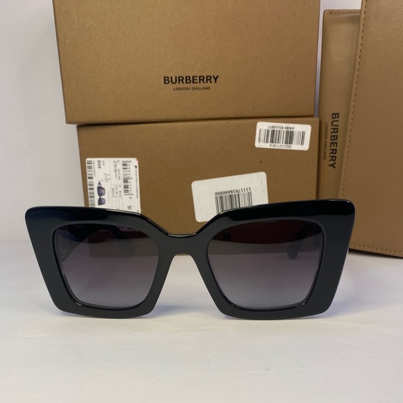 💯 - NEW Burberry BE4344 Daisy 300187 Black Dark Gray Square Women Sunglasses - Picture 4 of 15